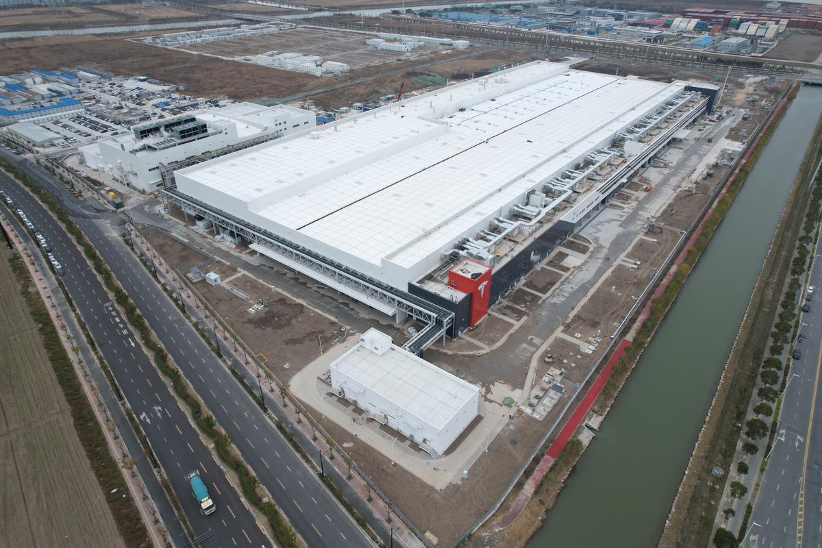 特斯拉上海储能超级工厂开始试生产,2025年初量产